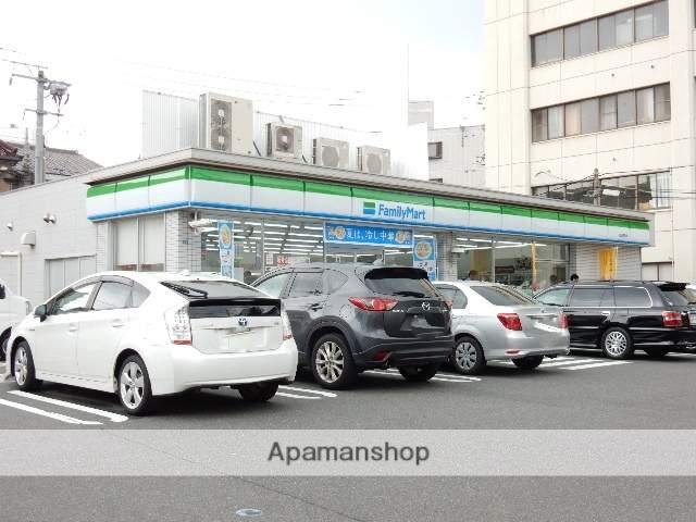 コンビニ　ファミリーマート／鹿田店（コンビニ）まで160m