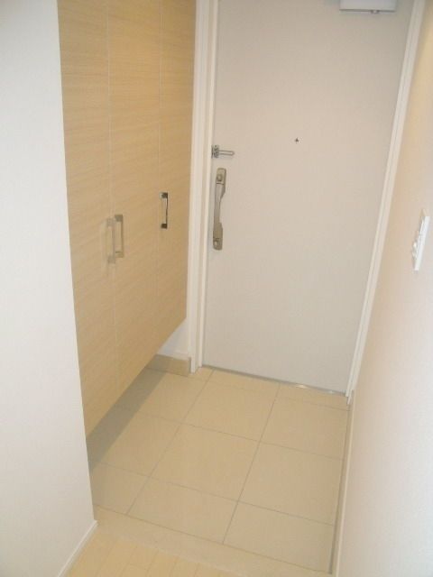 玄関　シューズボックス付