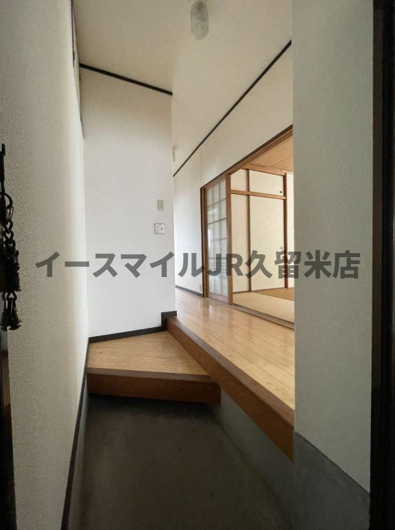 玄関　収納もある玄関です