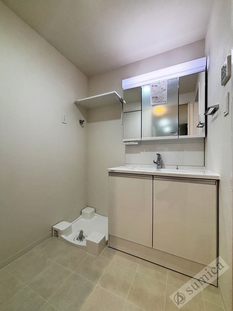 洗面設備　朝の身支度が楽々！！広い洗面＾＾