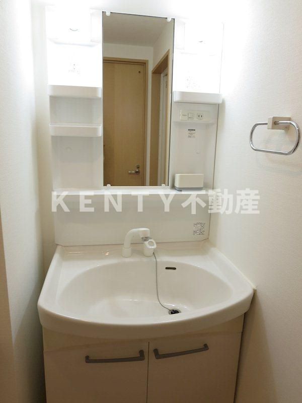 洗面設備　広い洗面スペース