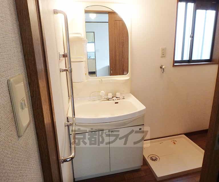 洗面設備　毎朝の洗顔はこちらで