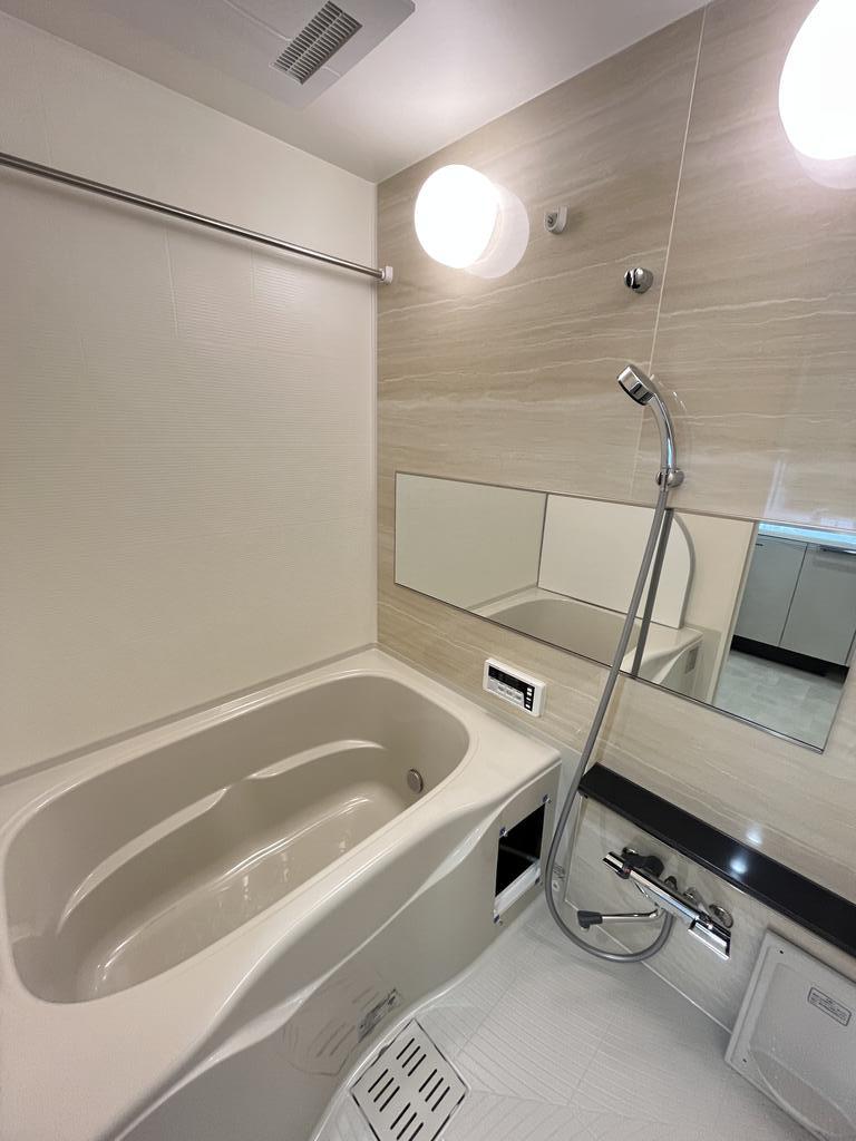 バス・シャワールーム　※同建造物、別階、同タイプ