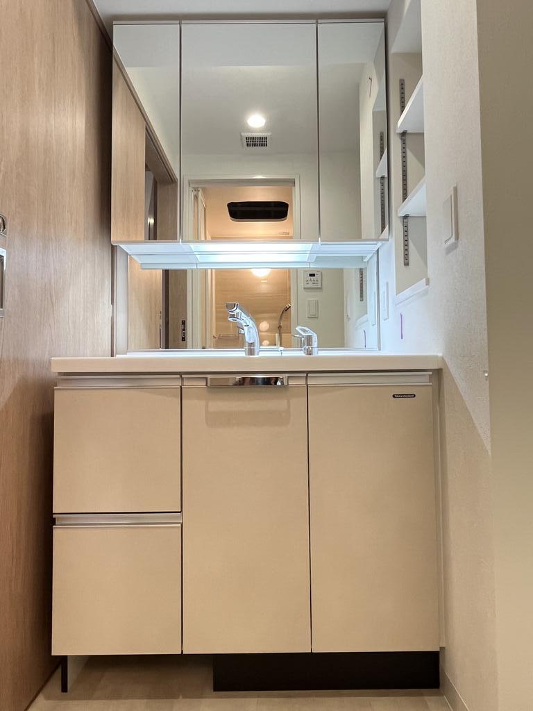 洗面設備　※同建造物、別階、同タイプ