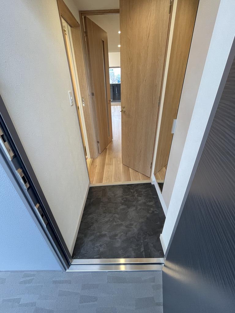 玄関　※同建造物、別階、同タイプ