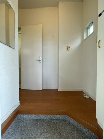 玄関　別部屋参考写真
