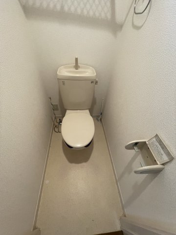 トイレ　別部屋参考写真