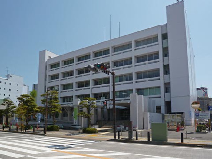 役所　厚木市役所（役所）まで626m