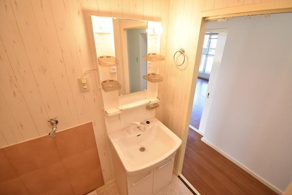 洗面設備　※同物件別室※