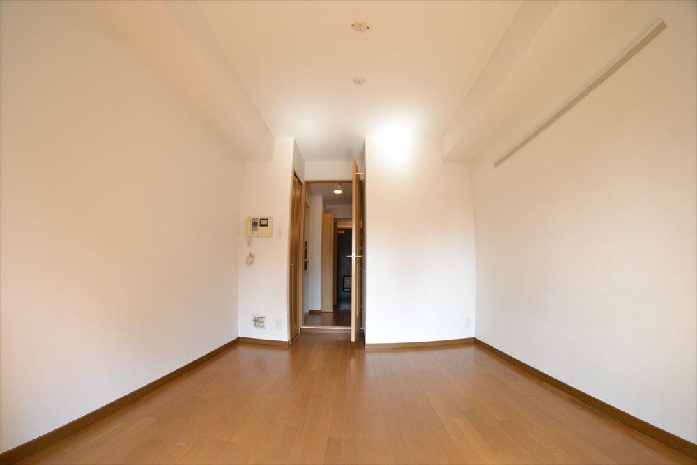 その他部屋・スペース　落ち着いて過ごせるお部屋なので、寝室にいかがでしょうか