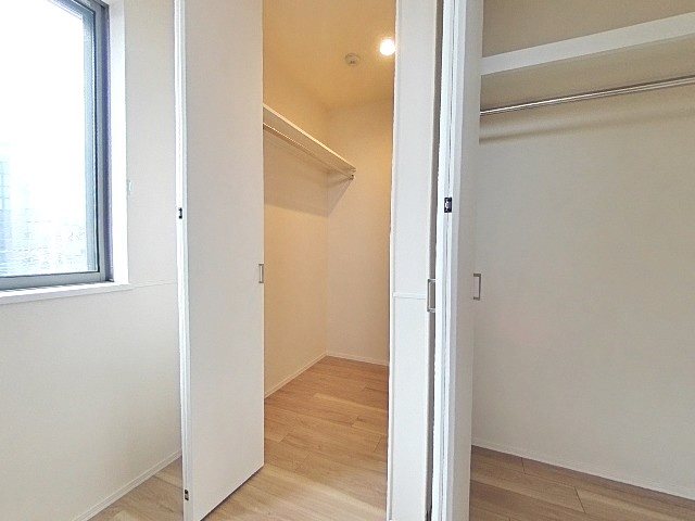 収納　ウォークインクローゼット