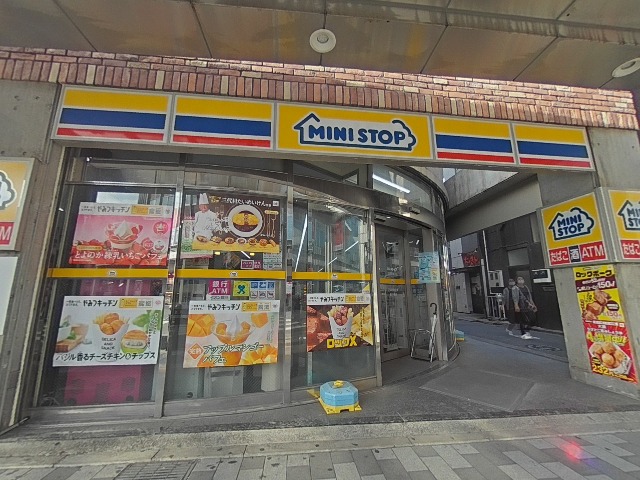 コンビニ　ミニストップ 北浦和東口店（コンビニ）まで190m