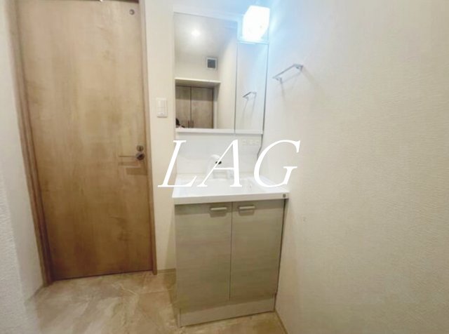 洗面設備　独立洗面台です。