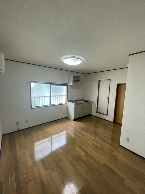 居室・リビング　洋室８帖