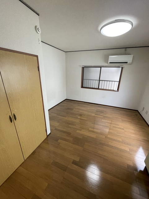 居室・リビング　洋室８帖