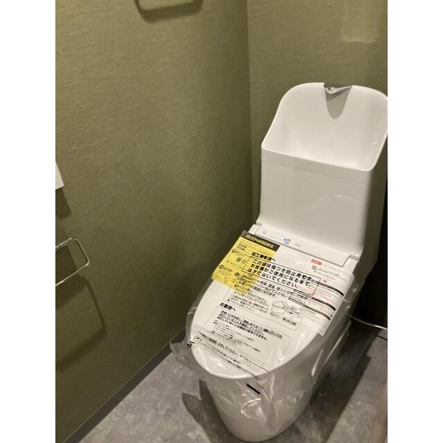 トイレ　※写真は他のお部屋のものです。