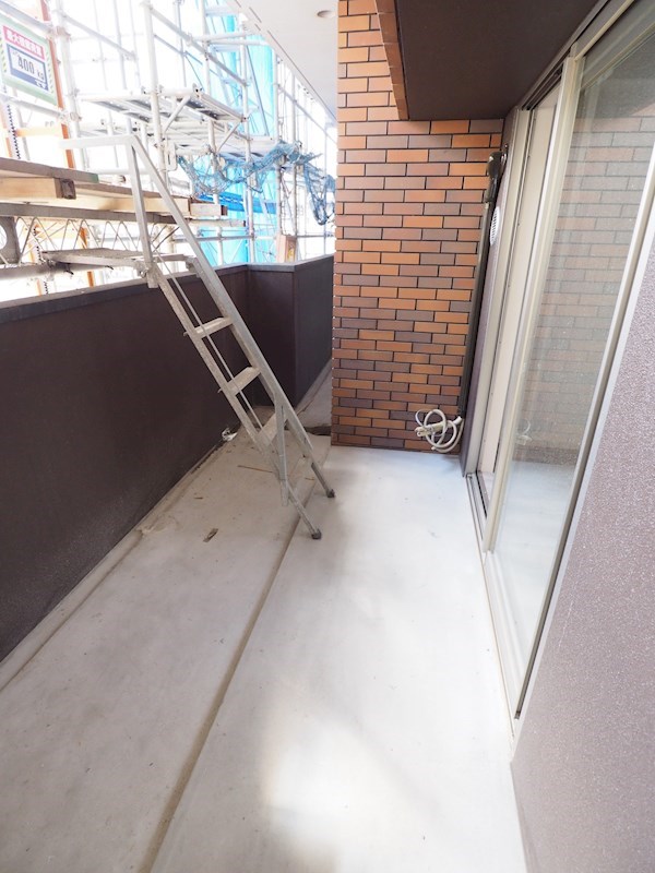 バルコニー　日当たり良好。