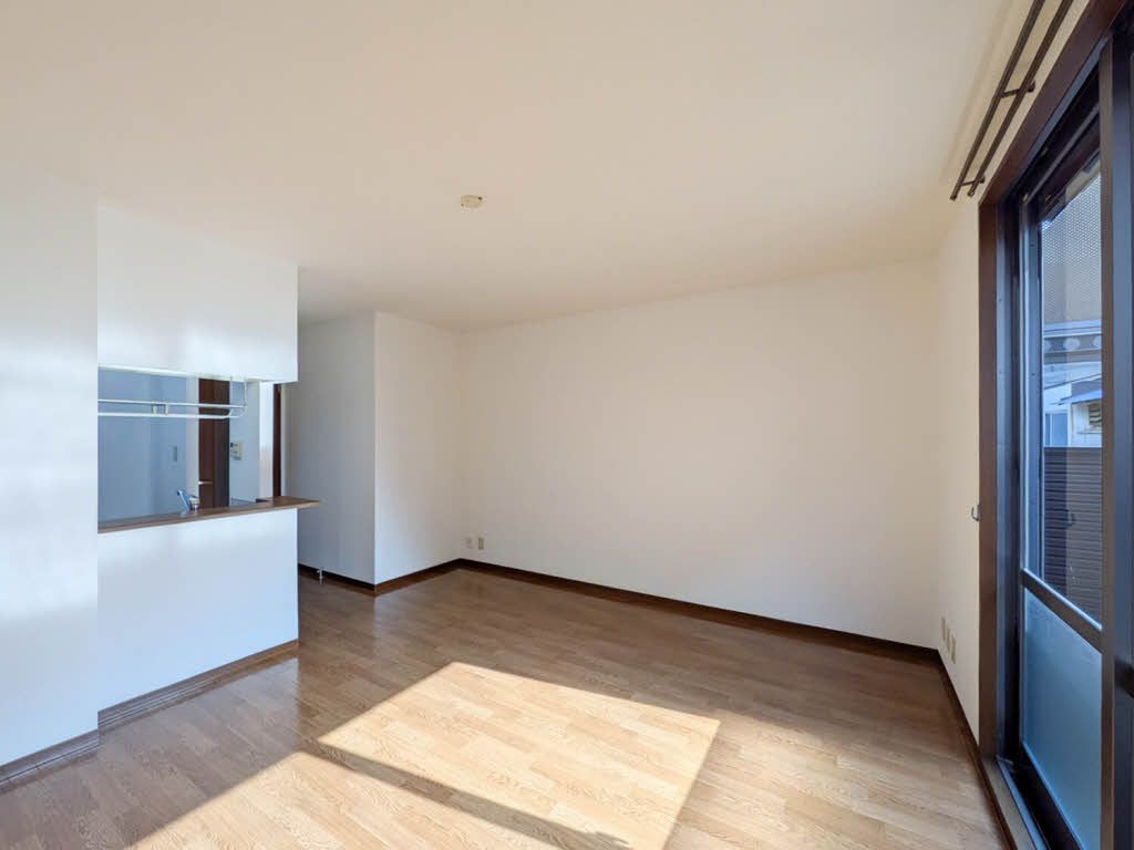 居室・リビング　対面キッチン採用のリビングスペースです。