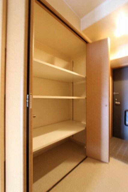 収納　同物件別号室のものです。
