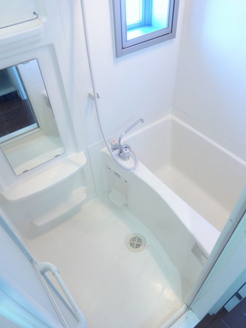 バス・シャワールーム　バスルーム