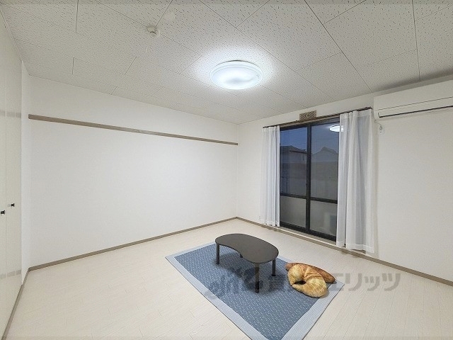 居室・リビング　洋室