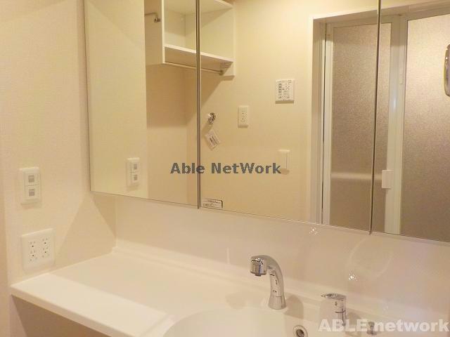 洗面設備　※同型　現況優先