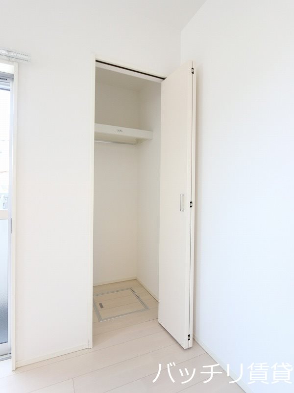 収納　同型タイプの為、現状を優先致します。