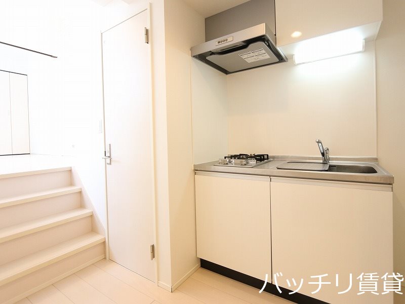 キッチン　同型タイプの為、現状を優先致します。