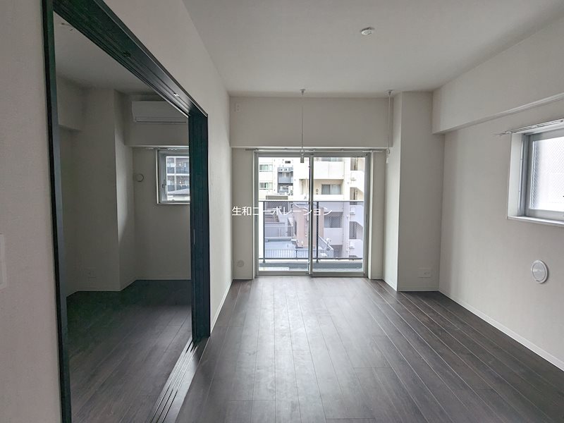 居室・リビング　2面採光のLDK♪カウンターキッチン♪