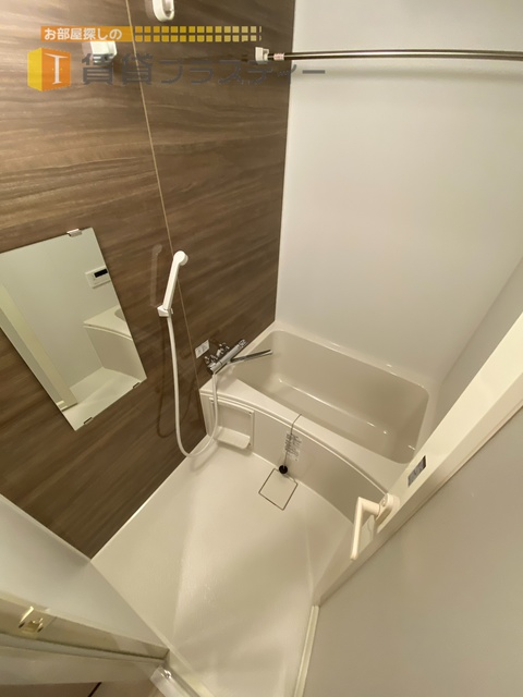 バス・シャワールーム　浴室乾燥機付き。