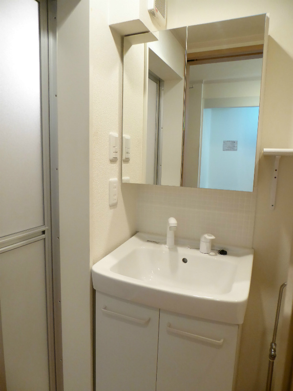 洗面設備　人気の独立洗面台♪