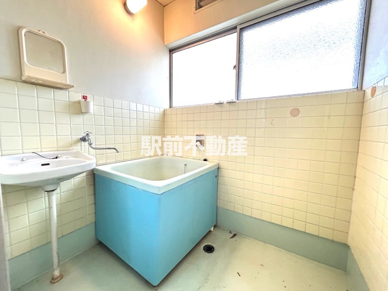 バス・シャワールーム　窓付きのお風呂☆