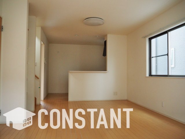 居室・リビング　※同タイプの参考物件写真となります（色・素材等違う場合もござ