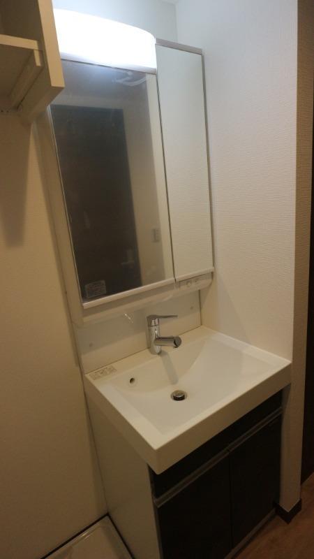 洗面設備　独立洗面台※同シリーズ物件の写真になります