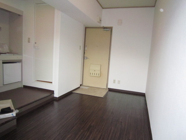 居室・リビング　写真は同マンションの別のお部屋のものです