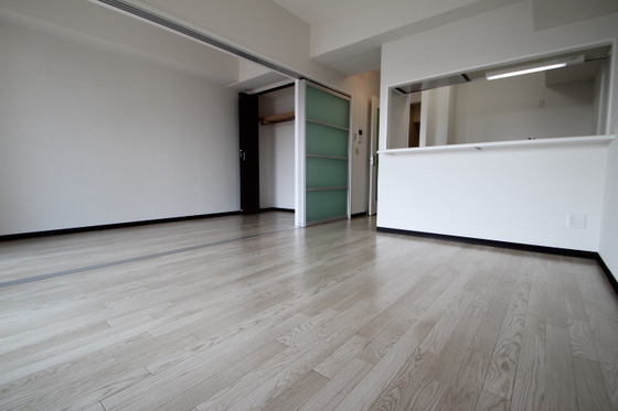 居室・リビング　※別部屋の写真です