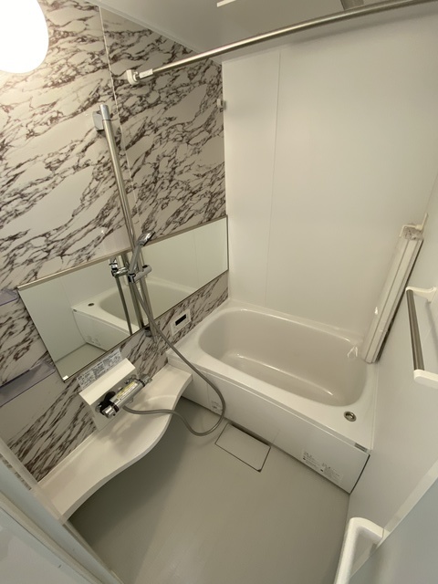 バス・シャワールーム　一日の疲れを癒してくれます