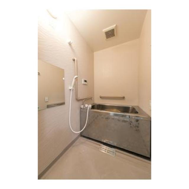 バス・シャワールーム　※写真は同タイプ住戸です。