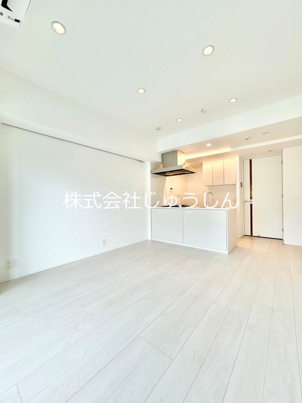 居室・リビング　※同タイプ部屋画像参照