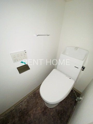 トイレ　ウォシュレット付き