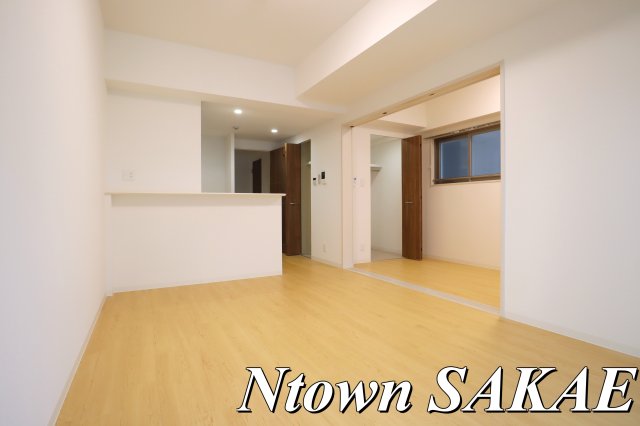 居室・リビング　こちらの居間で趣味の時間をお楽しみください