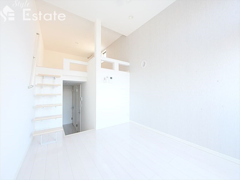 居室・リビング　内装