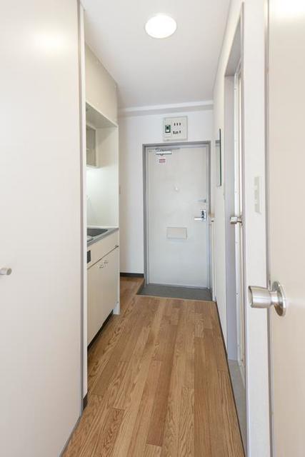 玄関　※写真は同タイプ住戸です。