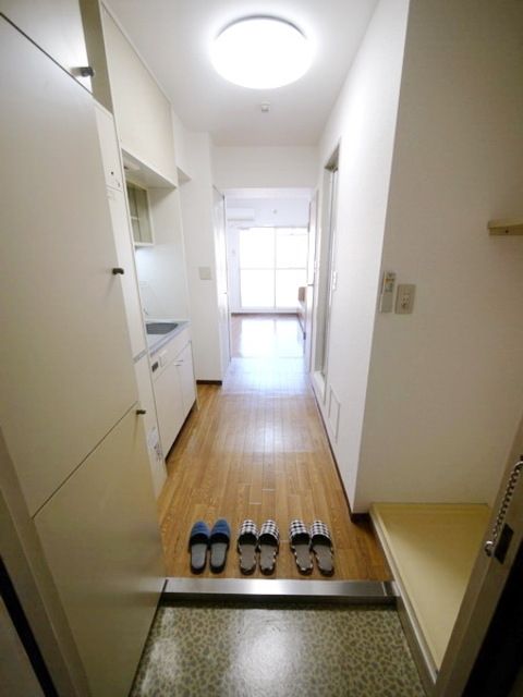 玄関　★お部屋探しは株式会社タウンハウジング東京まで★