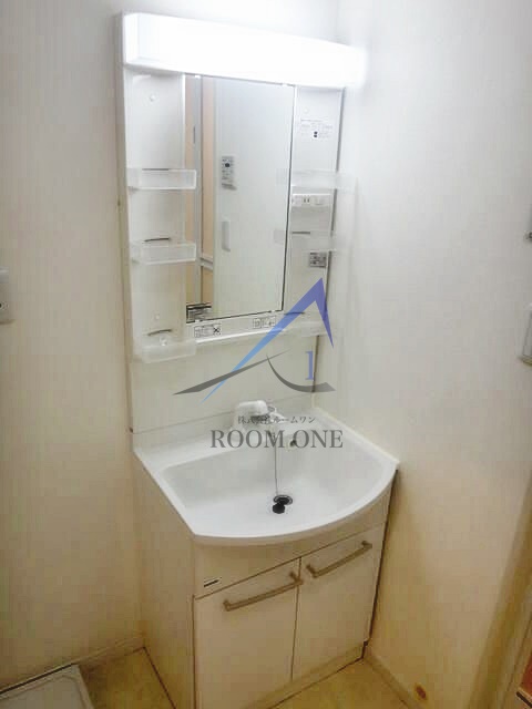 洗面設備　洗面台です。