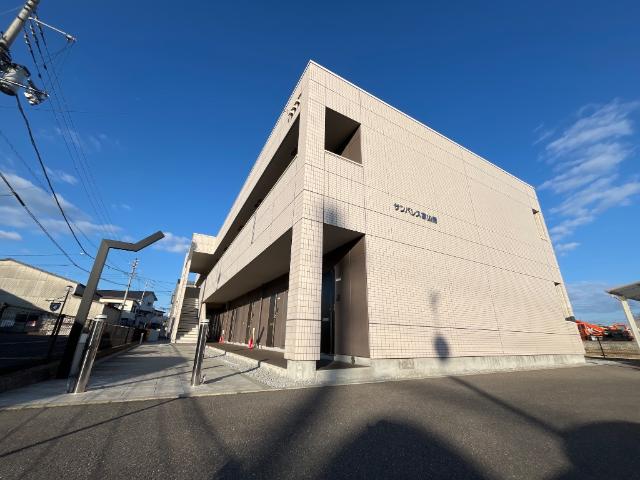 建物外観　外観写真（昼）