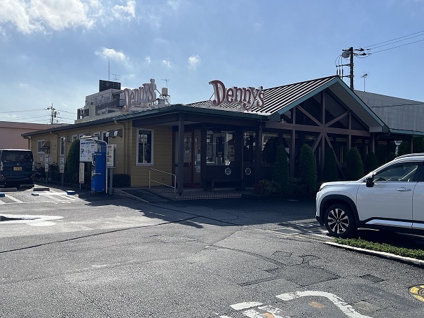 飲食店　デニーズ（飲食店）まで360m