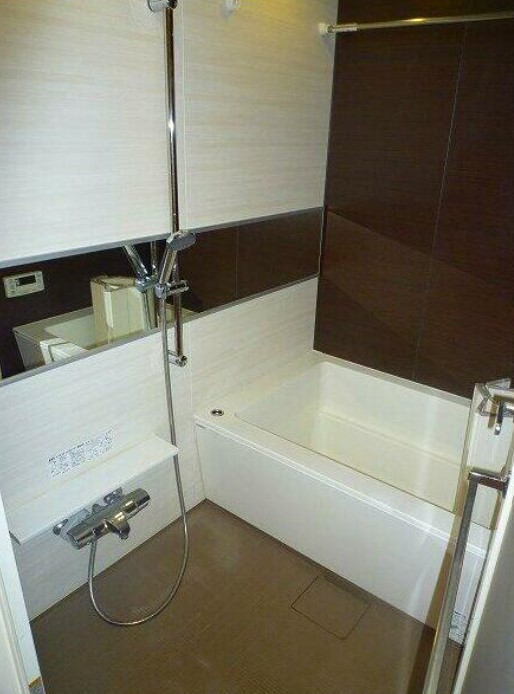 バス・シャワールーム　別部屋参考写真