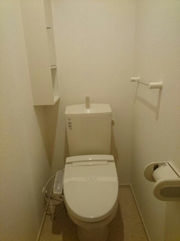 トイレ　ゆったりとした空間のトイレです
