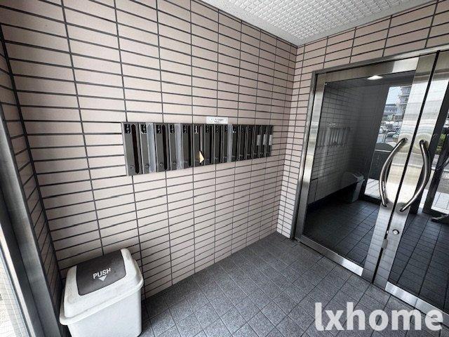 エントランス　毎日通るエントランスはこのようになっています